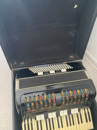 купить синтезатор ямаха в бишкеке: Аккордеоны/гармоники с клавиатурой (профессиональные, полноценные) — 1