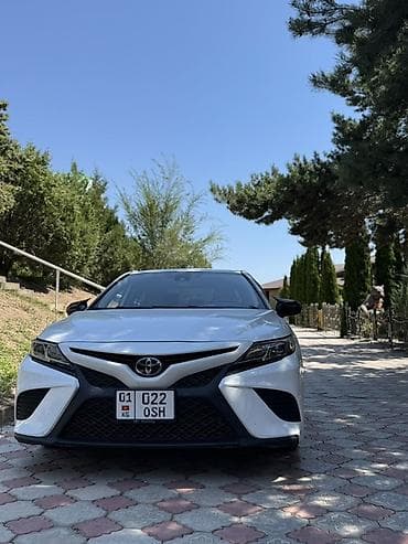 camry 5: Toyota Camry: 2018 г., 2.5 л, Автомат, Бензин, Седан — 4