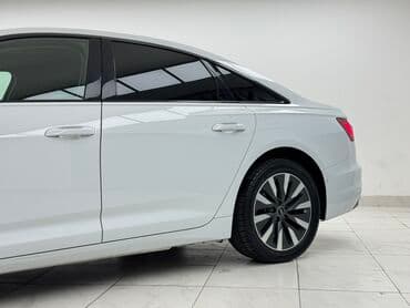 продаю связи с переездом: Audi A6: 2021 г., Дизель, Седан — 2