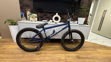 сколько стоят велосипеды в бишкеке: BMX велосипед, Рама M (156 - 178 см), Новый — 1