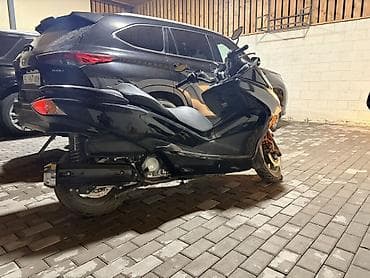 макси мото: Макси-скутер Honda, 250 куб. см, Бензин, Б/у — 6
