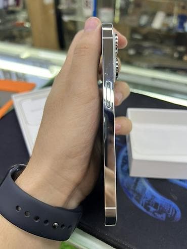 ufs 3: IPhone 14 Pro, 256 ГБ, Серебристый, Коробка, 82 % — 8