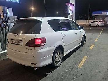 skyline 34: Toyota Ipsum: 2003 г., 2.4 л, Автомат, Бензин, Минивэн — 4