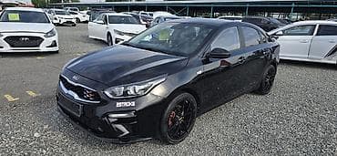 хендай карнивал: Kia Cerato: 2021 г., Седан — 1