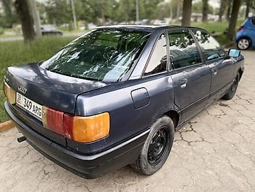 Audi: Audi 80: 1989 г., 1.8 л, Механика, Бензин, Седан — 4