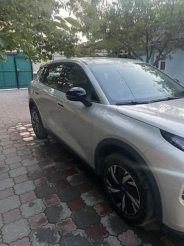 byd e7: Changan Qiyuan Q05: 2026 г., Электромобиль, Кроссовер — 2