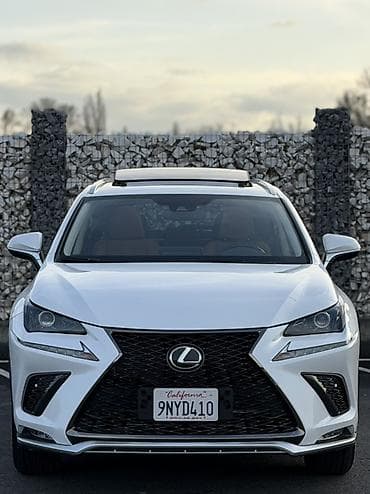 Lexus NX: 2021 г., 2 л, Автомат, Бензин, Кроссовер