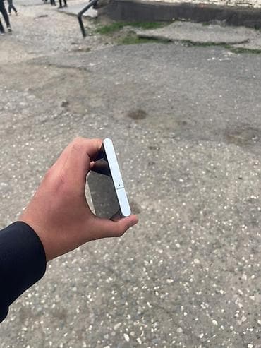 a 10: Samsung Galaxy S22 Ultra, цвет - Белый — 4