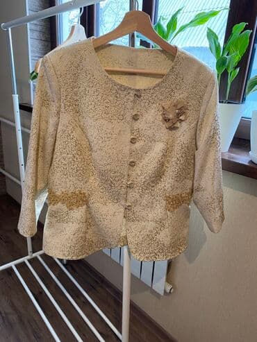 кыргыз кийими: Очень красивый комплект. Продается, размер (турция 46) (Ru 52 — 6