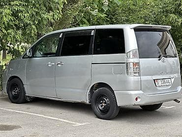 srv 2: Toyota Voxy: 2002 г., 2 л, Автомат, Бензин, Минивэн — 5