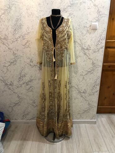 прокат карнавальных костюмов в бишкеке бишкек: Вечернее платье, Длинная модель, С рукавами, Стразы, XS, S, M — 4