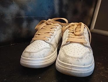 красовка nike: Стильные женские кроссовки Nike с оригинальным мраморным принтом — 2