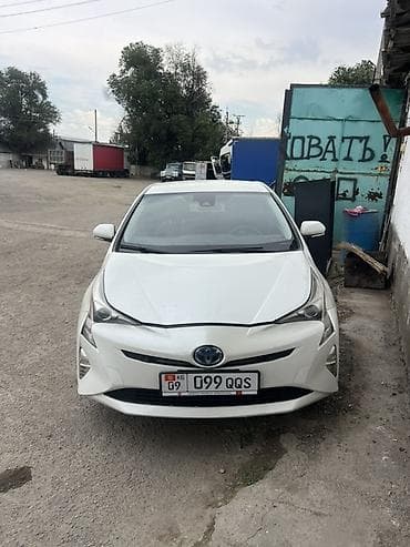 e2 byd: Toyota Prius: 2017 г., 1.8 л, Вариатор, Гибрид, Хэтчбэк — 3