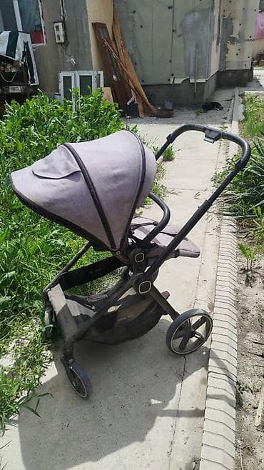 ходунок детский бу: Коляска, Другой бренд, цвет - Серебристый, Б/у, Самовывоз — 1