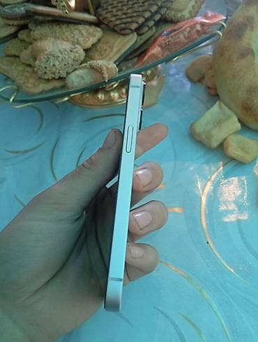 11 mini: IPhone 13, Б/у, 256 ГБ, Белый, Чехол, 87 % — 4