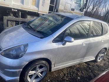 фит 2010 левый: Honda Fit: 2001 г., 1.5 л, Вариатор, Бензин, Хэтчбэк — 4