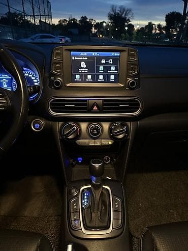Hyundai Kona: 2020 г., Автомат, Кроссовер — 10