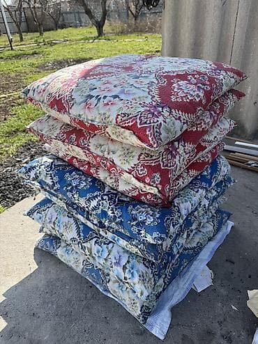 производители подушек: Подушки, 1шт 50 сом — 1