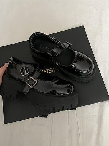 траки: Лоферы/туфли Mary Jane на массивной платформе Надевали только два — 1