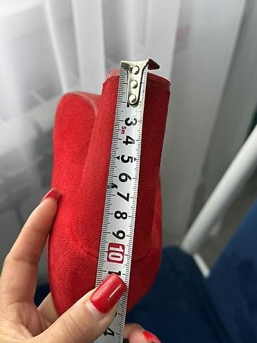 Жеке буюмдар: Продаю Туфли-лодочки женские, красные, размер 38. Носила раза 2-3 — 4