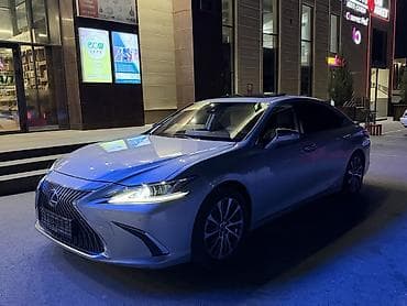 Lexus ES: 2019 г., 2.5 л, Автомат, Гибрид, Седан — 1