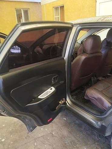 Chery: Chery Very: 2012 г., 1.5 л, Механика, Бензин, Хэтчбэк — 8