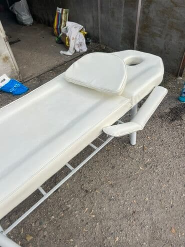 шиномонтажное оборудование для грузовых автомобилей бу: Массажный стол стационарный, белый. Особенности: - Прочная — 3