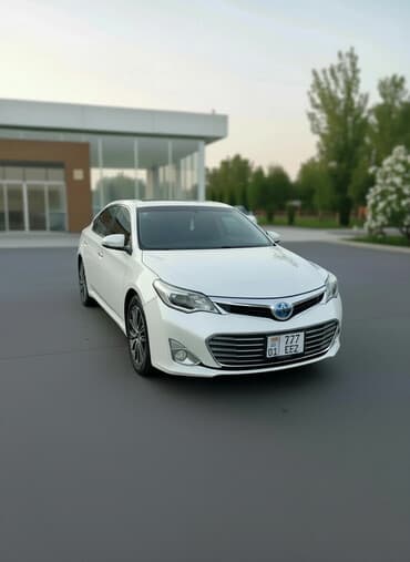 срочно продаю в связи с переездом: Toyota Avalon: 2013 г., 2.5 л, Автомат, Гибрид, Седан — 1