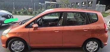 lada 4x4: Honda Fit: 2005 г., 1.4 л, Автомат, Бензин, Хэтчбэк — 4