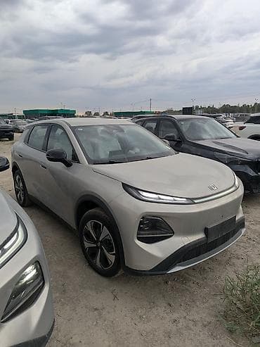 wuling mini ev: Changan Qiyuan Q05: 2025 г., 1.6 л, Вариатор, Электромобиль, Кроссовер — 3