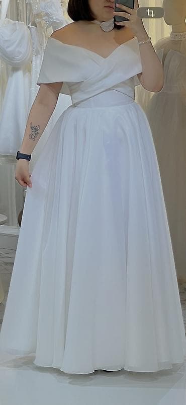 Свадебное платье - Фасон: А-силуэт, длина в пол. - Лиф: открытые