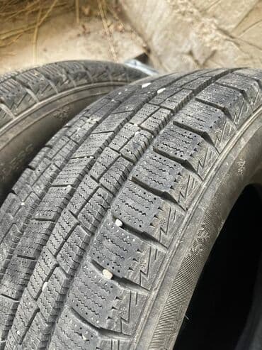 шины 16 размера: Комплект из 4 зимних шин без шипов. - Размер: 225/70 R16 (маркировка — 4