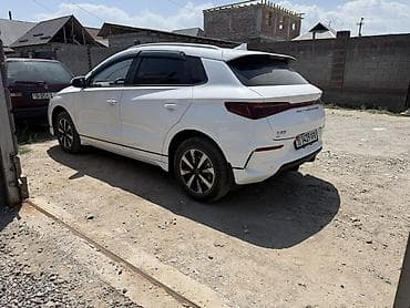 BYD E2: 2025 г., Автомат, Электромобиль, Кроссовер