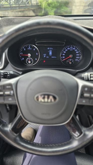 Kia Sorento: 2019 г., 2 л, Автомат, Дизель, Кроссовер — 7