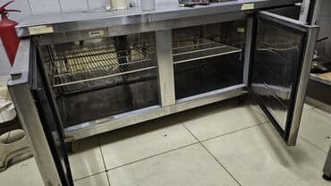 Торговое оборудование: Продаётся профессиональный холодильный стол из нержавеющей стали — 3