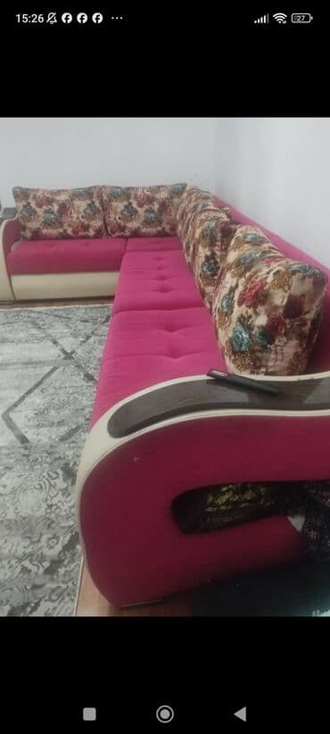 Угловой диван, C подушками