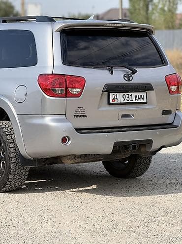 тайота из: Toyota Sequoia: 2010 г., 5.7 л, Автомат, Бензин, Внедорожник — 4