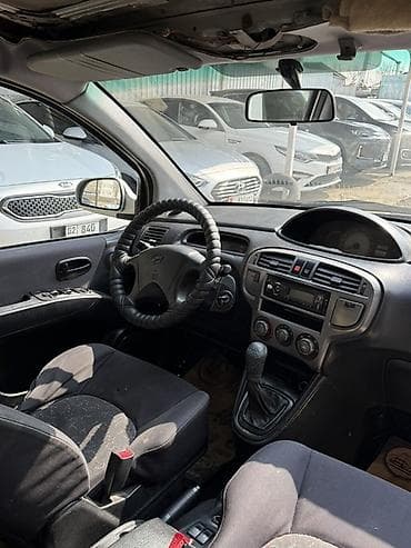 Транспорт: Hyundai Matrix: 2002 г., 1.6 л, Механика, Бензин, Универсал — 6