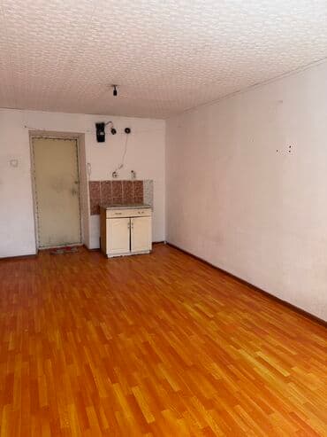 купить комнату в общежитии дешево: 18 м², Без мебели — 3