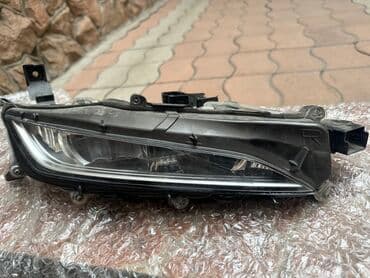 меняю на рекс: Правая противотуманная фара Lexus 2021 г., Б/у, Оригинал, Япония — 3