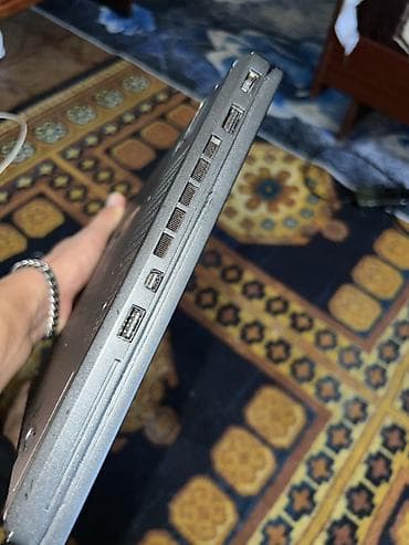 Ноутбук Lenovo (серия ThinkPad) Описание: - Корпус классического — 1
