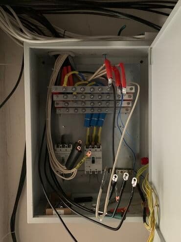 требуется электрик сантехник: Электрик | Установка счетчиков, Электромонтажные работы, Демонтаж электроприборов 3-5 лет опыта — 1