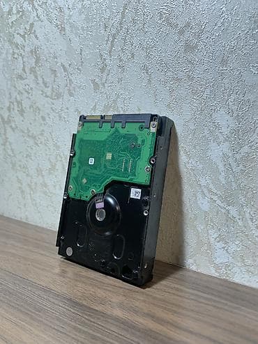 Электрондук китептер: Маалымат алып жүрүүчү, Колдонулган, Seagate, HDD, 1 ТБ, 3.5", ПК үчүн — 2