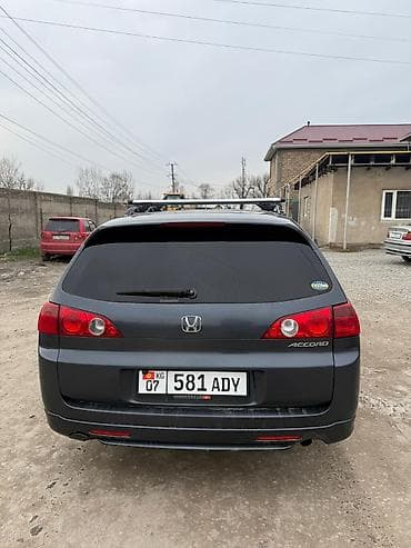 2 8: Honda Accord: 2003 г., 2.4 л, Автомат, Бензин, Универсал — 4