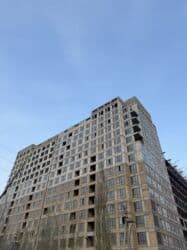 срочно продаётся 1 комнатная квартира в районе шлагбаум по улице кенсуйская 17 пересекает интергельпо ориентировочно парк фучика: Курулуп жатат, Элитка, 2 бөлмө, 80 кв. м — 1