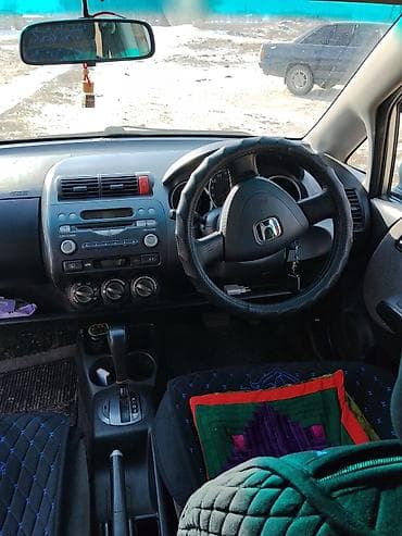 legacy be5: Honda Fit: 2002 г., 1.3 л, Автомат, Бензин, Хэтчбэк — 1