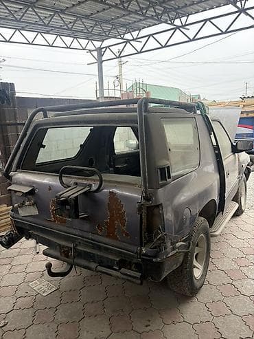 Opel: Внедорожник 3‑дверный, рамная конструкция, 4x4. Кузов типа SUV с — 2
