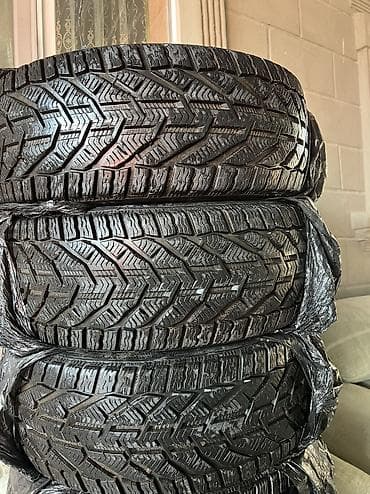 215 55 17 зимние шины: Шины 215 / 45 / R 17, Зима, Б/у, Комплект, Легковые, Япония — 1