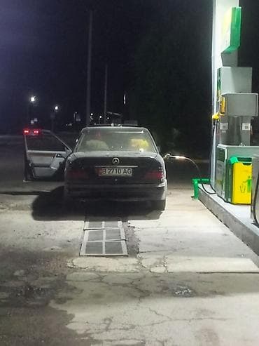 mazda cronos: Mercedes-Benz E-Class: 1994 г. — 2
