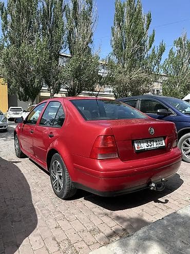 Унаа: Volkswagen Bora: 2003 г., 1.6 л, Кол менен иштөөчү, Бензин, Седан — 6